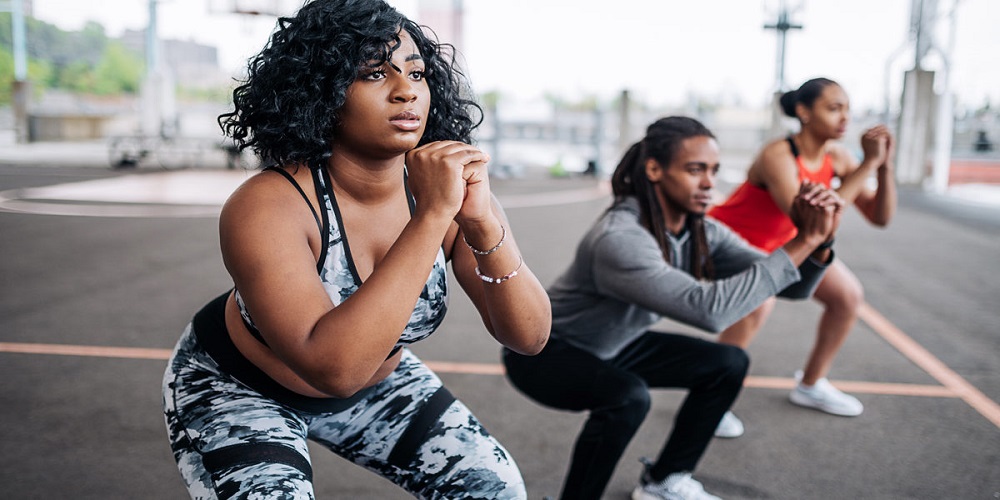 چند حرکت ورزشی موثر برای لاغری ران و باسن - ایران فیتنس چند حرکت ورزشی موثر برای لاغری ران و باسن