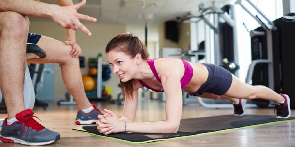 چگونه عضلات میان تنه را با پیلاتس تقویت کنیم ؟ - ایران فیتنس چگونه عضلات میان تنه را با پیلاتس تقویت کنیم ؟