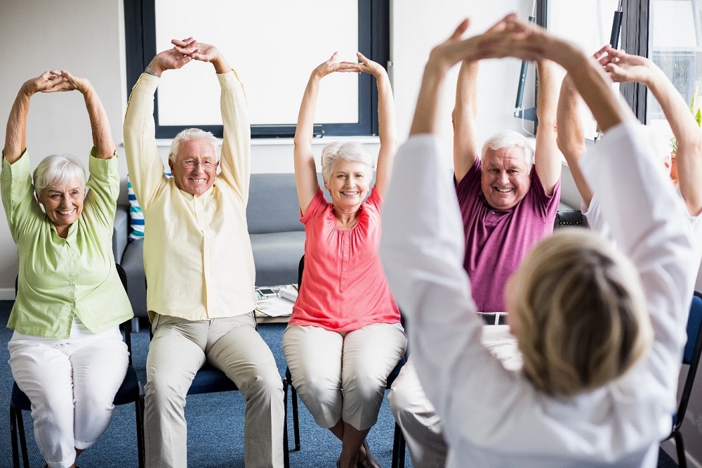 ورزش برای سالمندان با حرکات تمرینی ساده و مفید