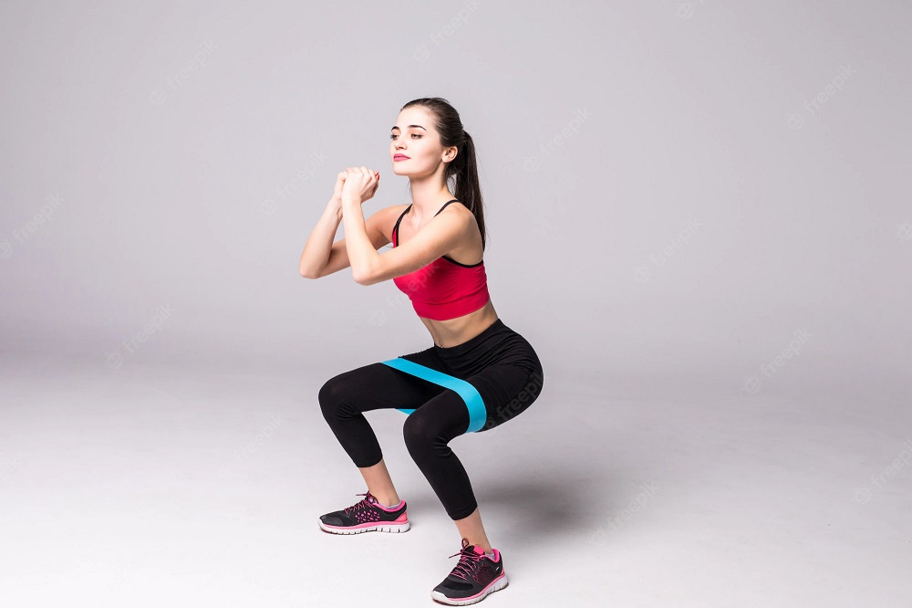 تمرین با کش لوپ حرکاتی موثر و قدرتی برای افزایش توانبخشی