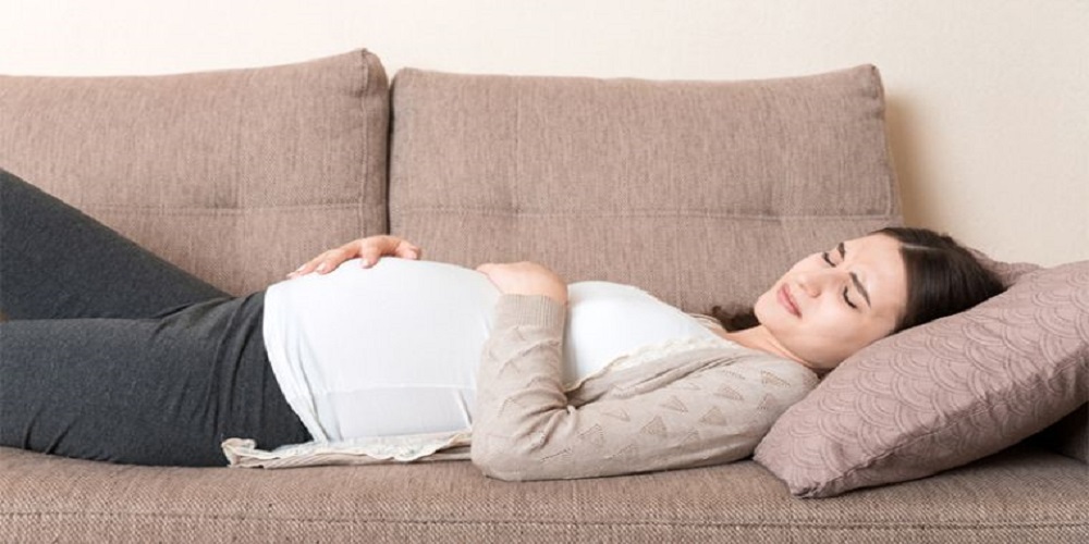 چه خوراکی و غذایی باعث نفخ شکم در بارداری می‌شود؟