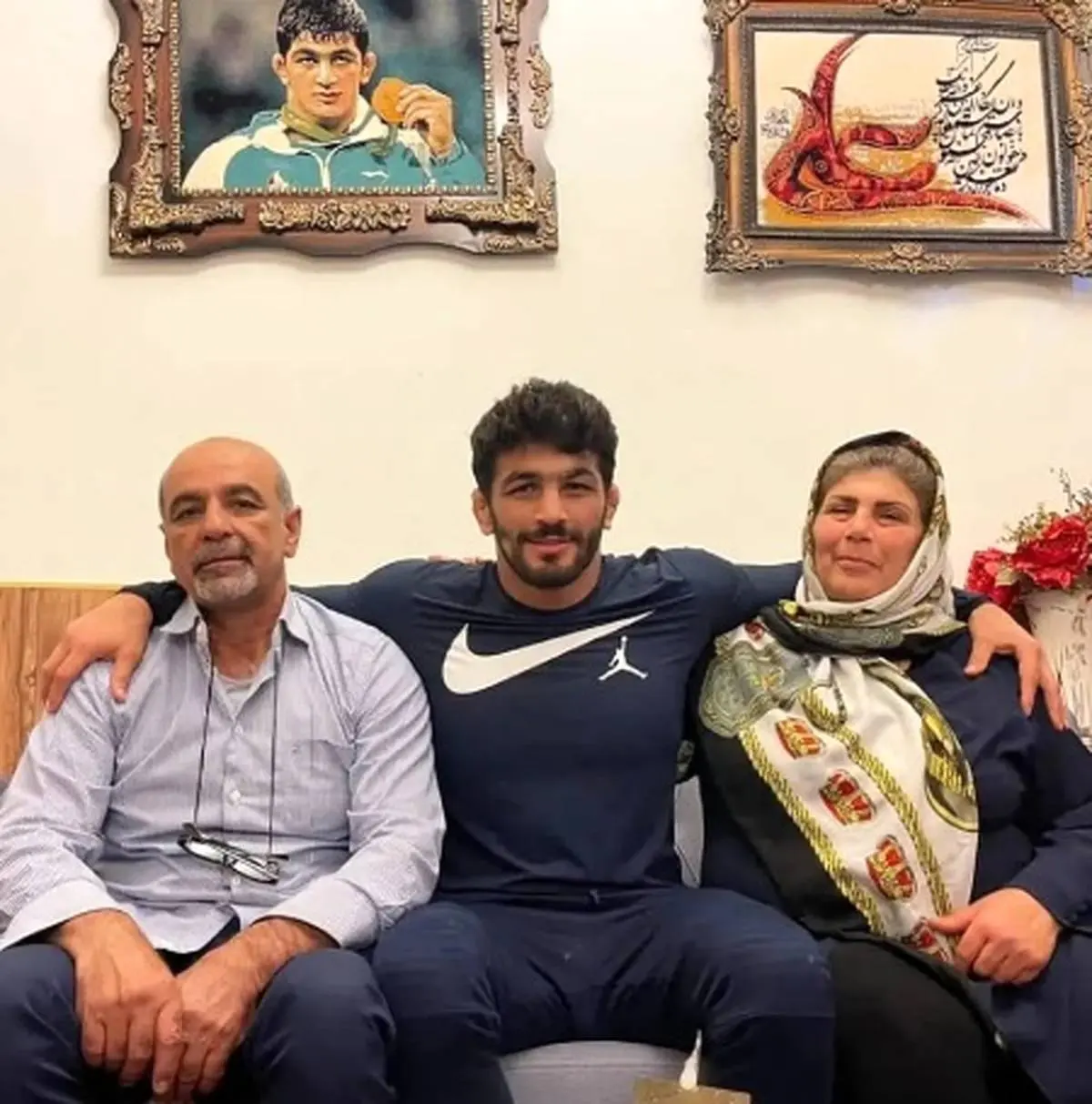 حسن یزدانی و مادرش- فیتنس حسن یزدانی و مادرش