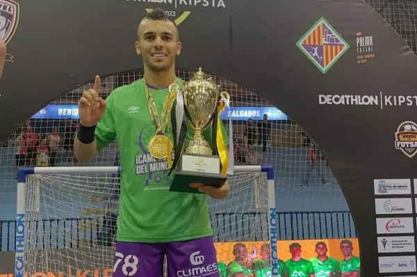 افتخارات و جام های سالار آقاپور