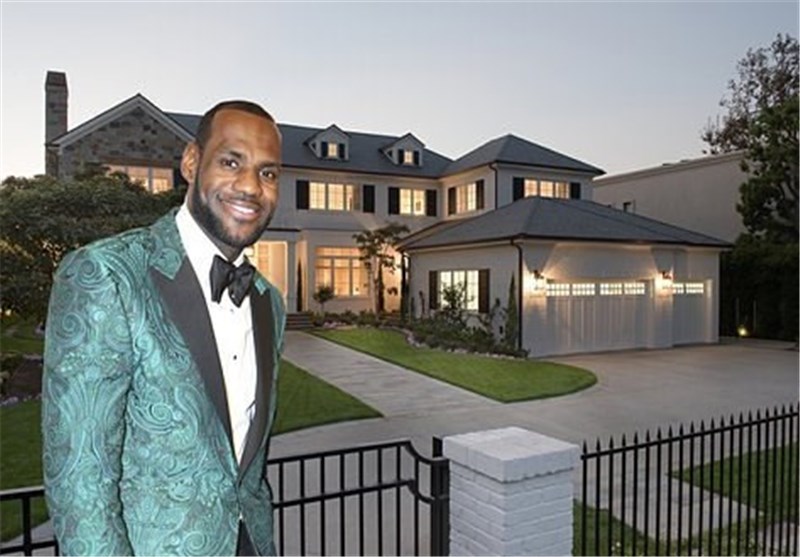 خانه ی لبرون جیمز در لس آنجلس- فیتنس خانه ی لبرون جیمز در لس آنجلس