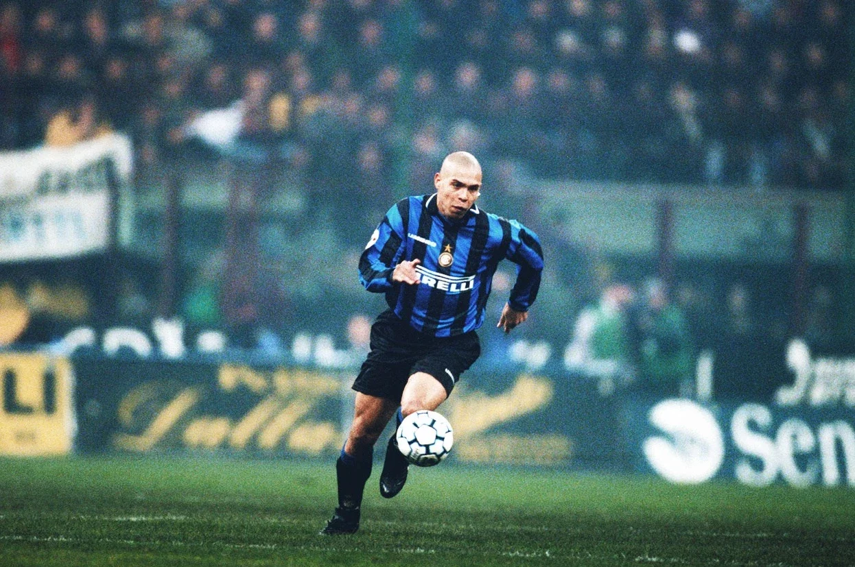 عکس رونالدو نازاریو فوتبالیست