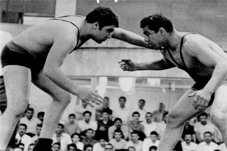 عکس غلامرضا تختی کشتی گیر