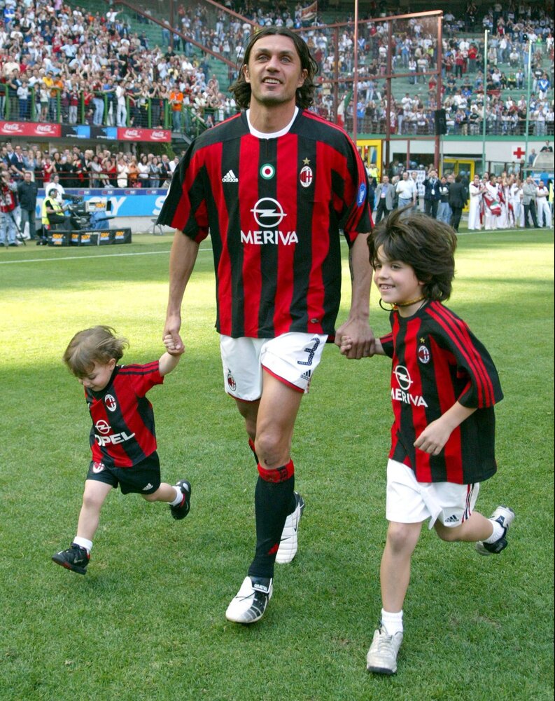 عکس پائولو مالدینی و فرزندانش - فیتنس عکس پائولو مالدینی و فرزندانش