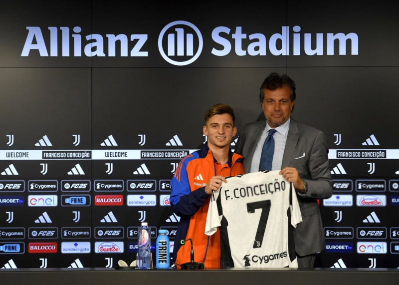 فرانسیسکو شماره 7- فیتنس فرانسیسکو شماره 7