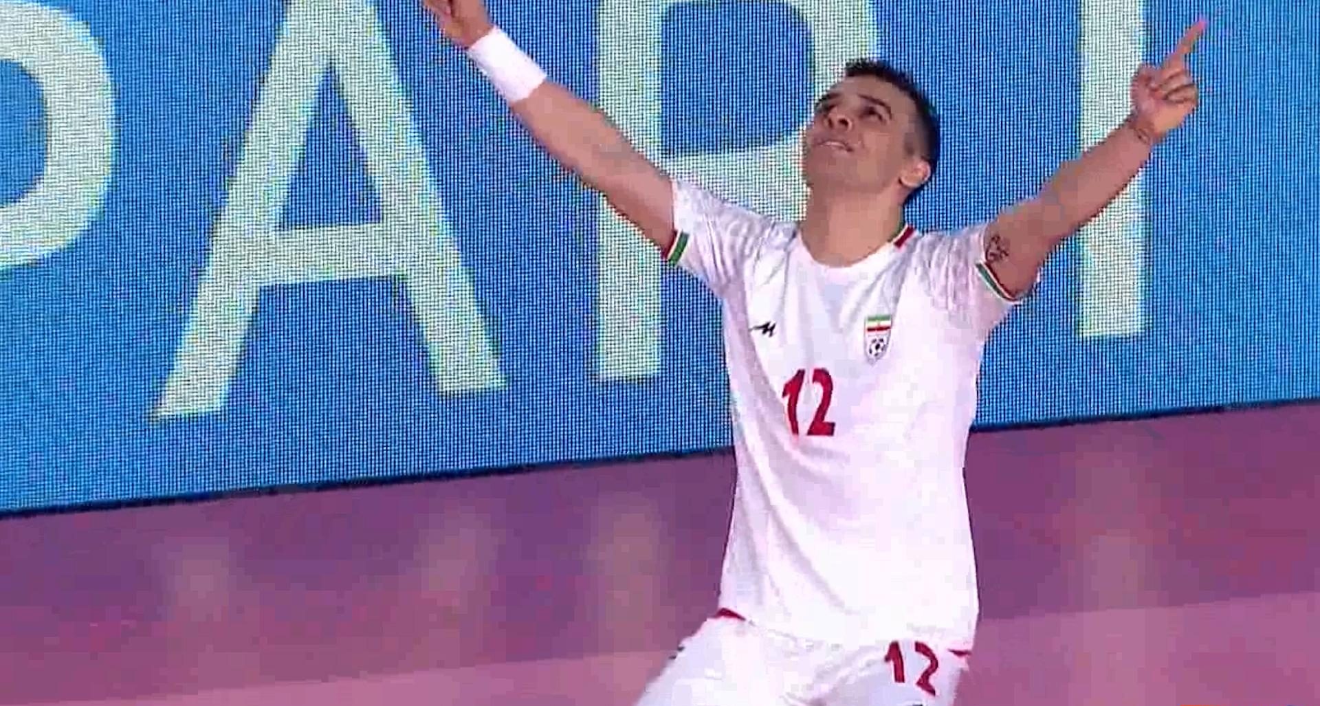 والپیپر سالار آقاپور برای کامپیوتر