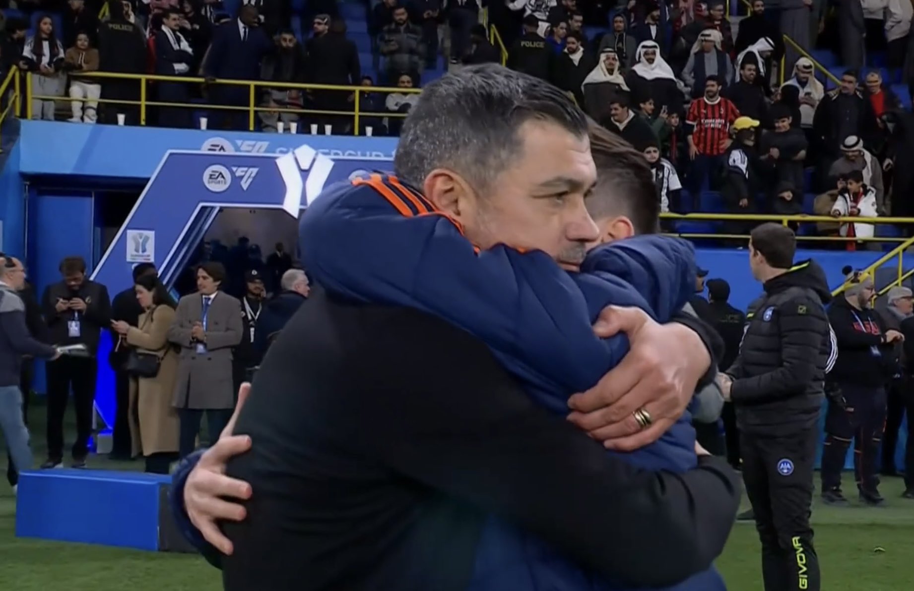 پدر فرانسیسکو کونسیسائو- فیتنس پدر فرانسیسکو کونسیسائو