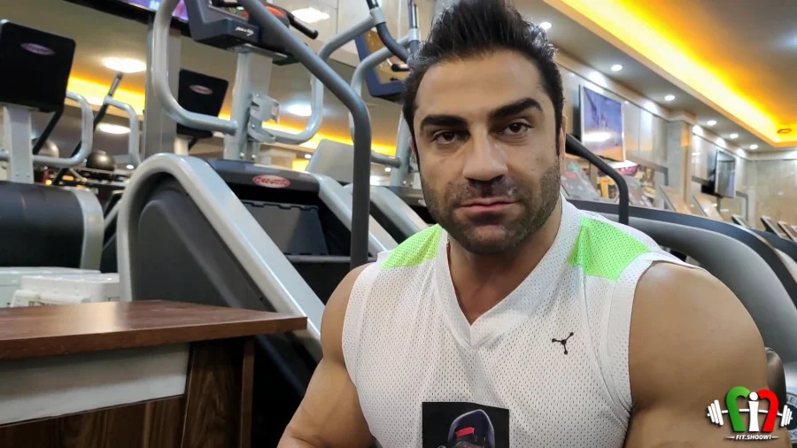 وحید بادپی کیست - لیورپول وحید بادپی کیست