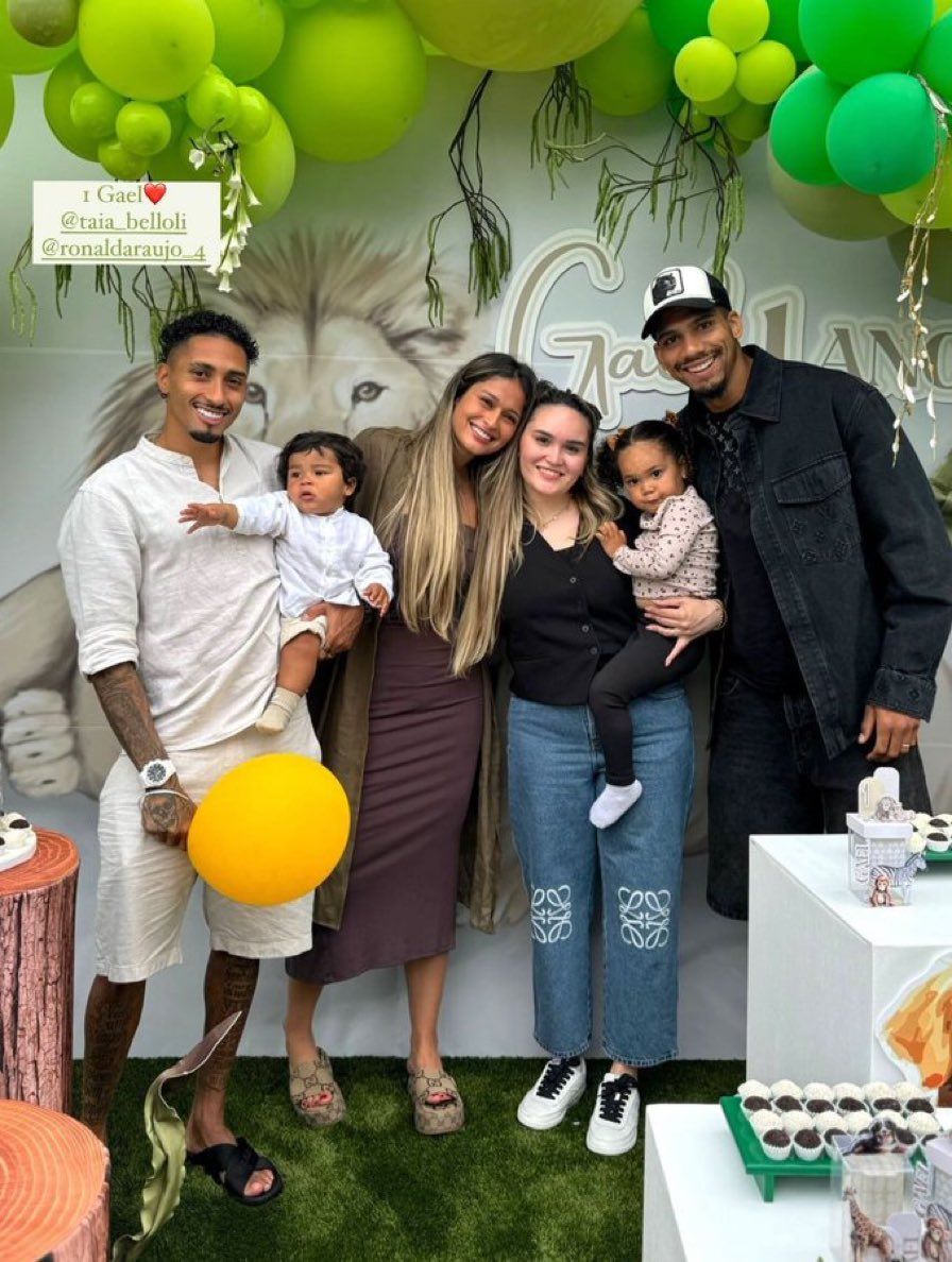 عکس خانوادگی رافینیا - فیتنس عکس خانوادگی رافینیا