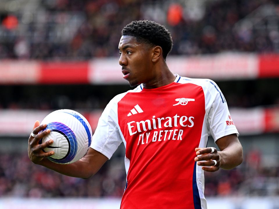 مایلز لوئیس اسکلی هافبک دفاعی