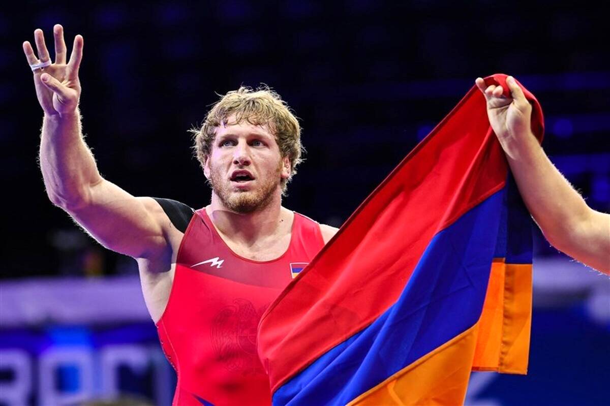 آرتور الکسانیان خرس سفید - فیتنس آرتور الکسانیان خرس سفید