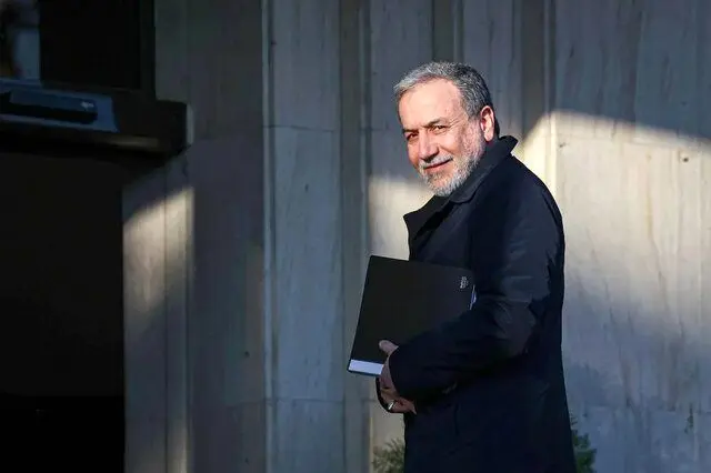 عراقچی از سناریوی آتشبس میگوید - فیتنس عراقچی از سناریوی آتشبس میگوید