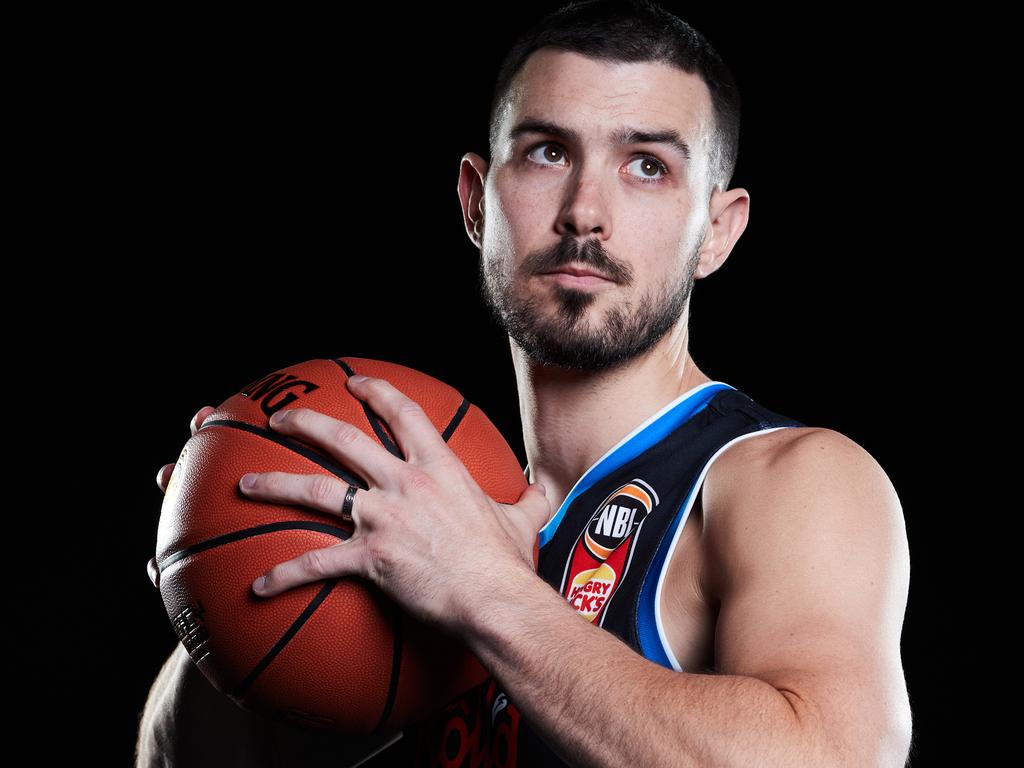 عکس پروفایل کریس گولدینگ - فیتنس عکس پروفایل کریس گولدینگ