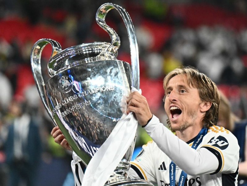 لوکا مودریچ قهرمانی لالیگا - فیتنس لوکا مودریچ قهرمانی لالیگا