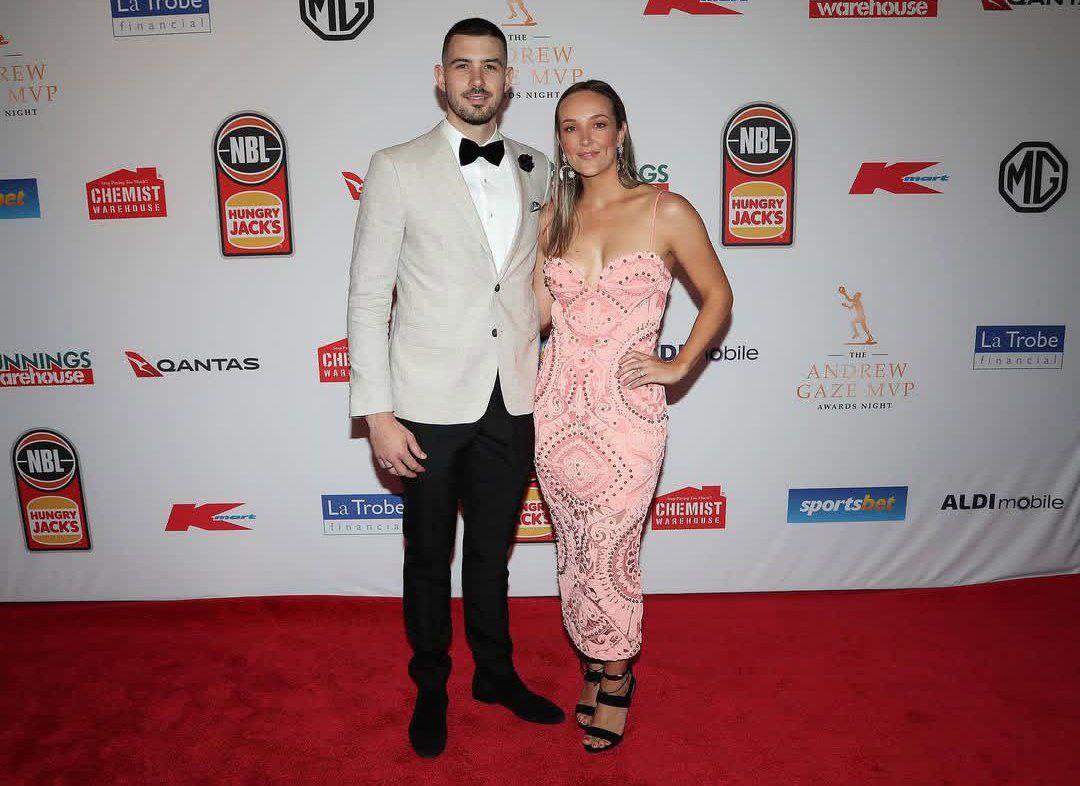 همسر کریس گولدینگ - فیتنس همسر کریس گولدینگ