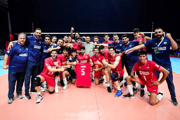 برنامه والیبال نوجوانان