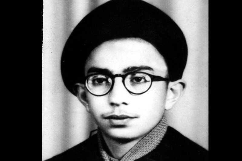 کودکی سید علی خامنه‌ای