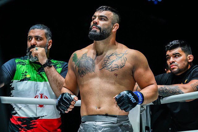 عکس امیر علی اکبری کشتی گیر